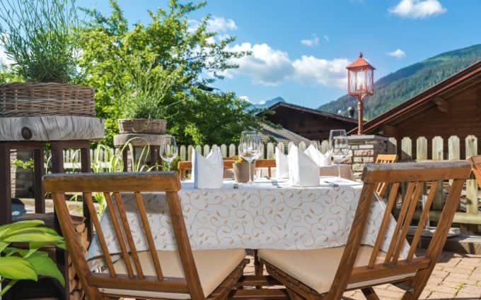 Gemütliche Terrasse im Sommer, Berghof, Alpbachtal